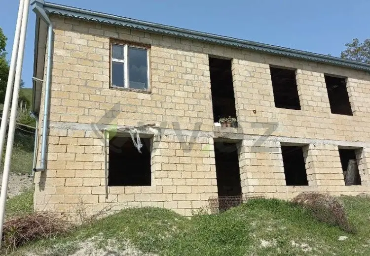 4 otaqlı mənzil Satılır, Şamaxı