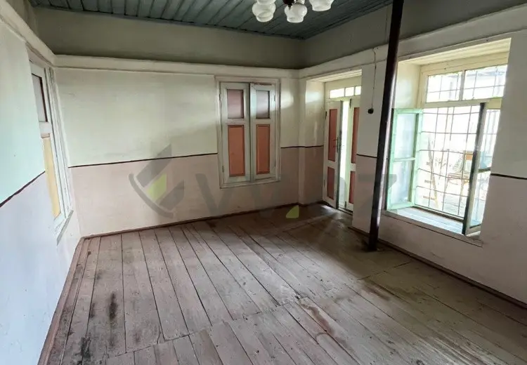 4 otaqlı mənzil Satılır, Şəki