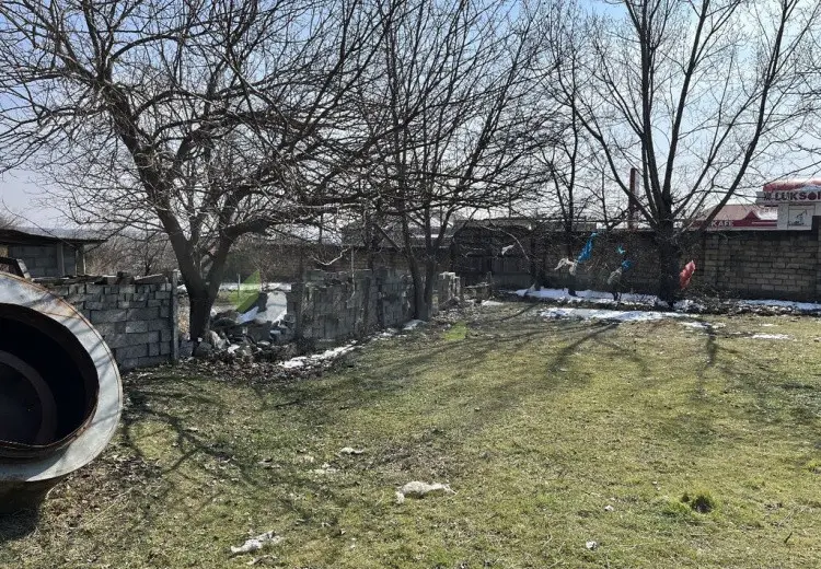 12 sot Torpaq Satılır, Şəki
