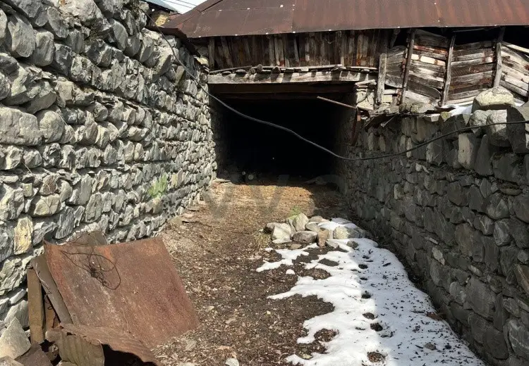 4 otaqlı mənzil Satılır, Şəki