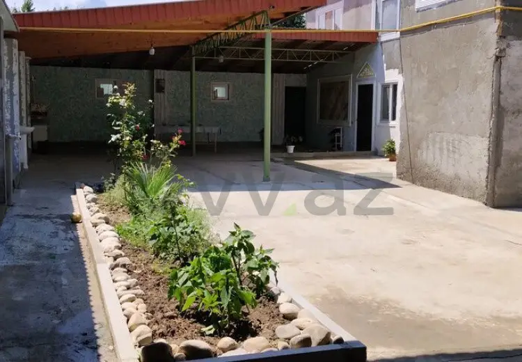 4 otaqlı mənzil Satılır, Quba