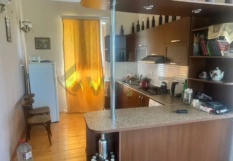4 otaqlı mənzil Satılır, Şamaxı