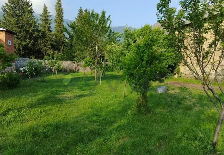 6 sot Torpaq Satılır, Oğuz