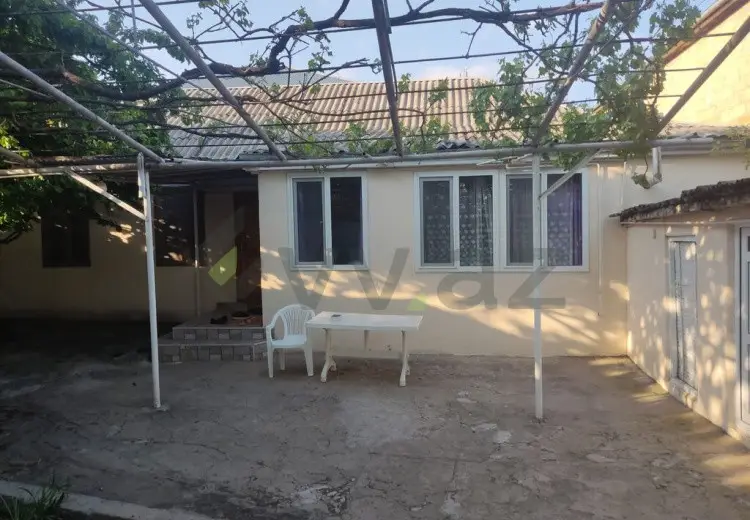 4 otaqlı mənzil Satılır, Şamaxı