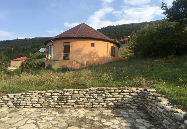 4 otaqlı mənzil Satılır, Şamaxı