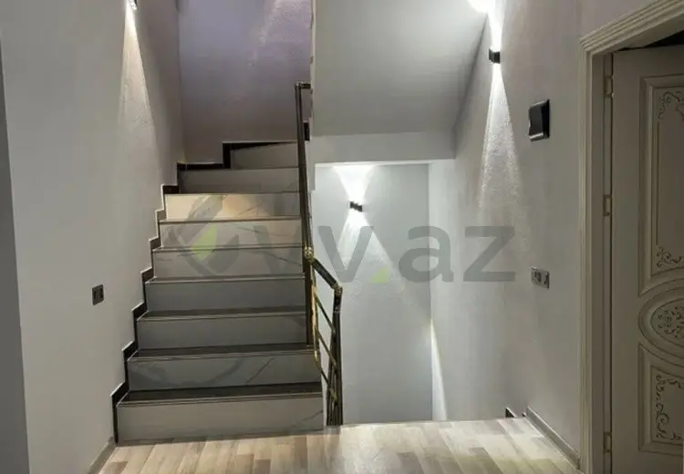 4 otaqlı mənzil Satılır, Şamaxı