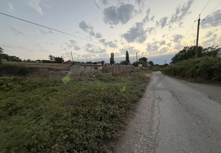 7 sot Torpaq Satılır, Xaçmaz