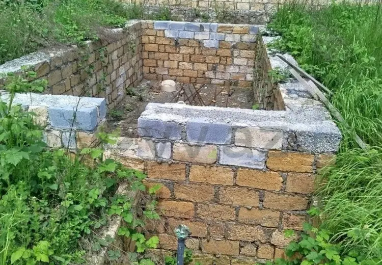 3 sot Torpaq Satılır, Qəbələ