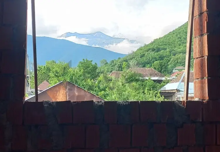 2 otaqlı mənzil Satılır, Şəki