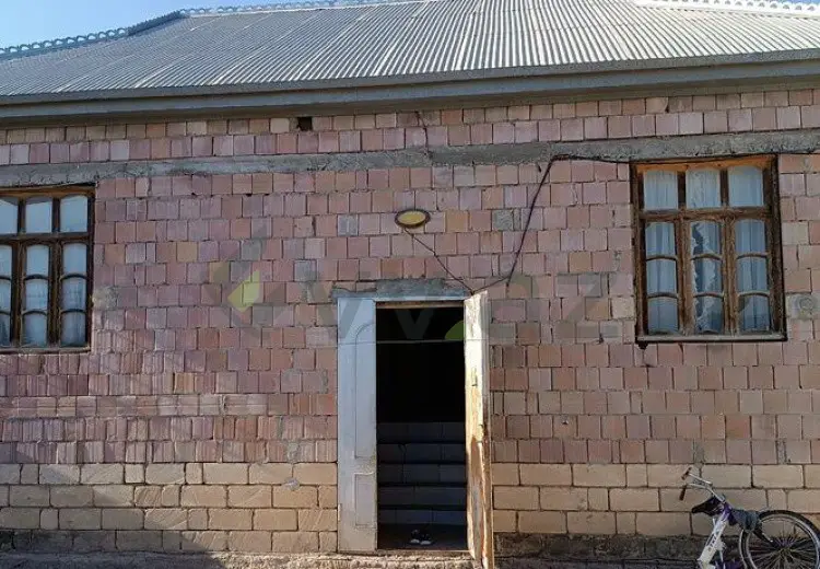 4 otaqlı mənzil Satılır, Şirvan