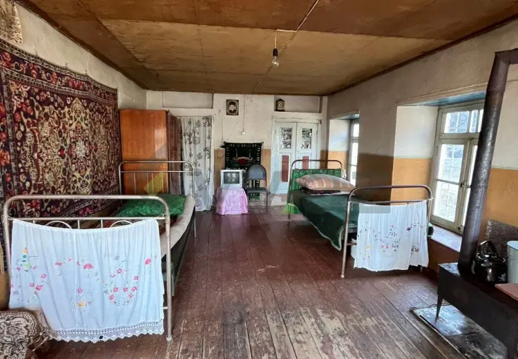 4 otaqlı mənzil Satılır, Şəki