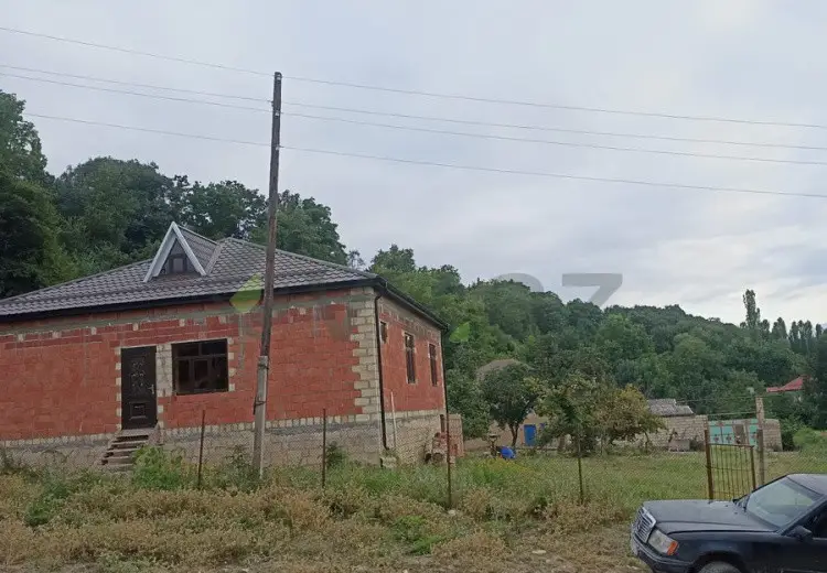 4 otaqlı mənzil Satılır, Quba