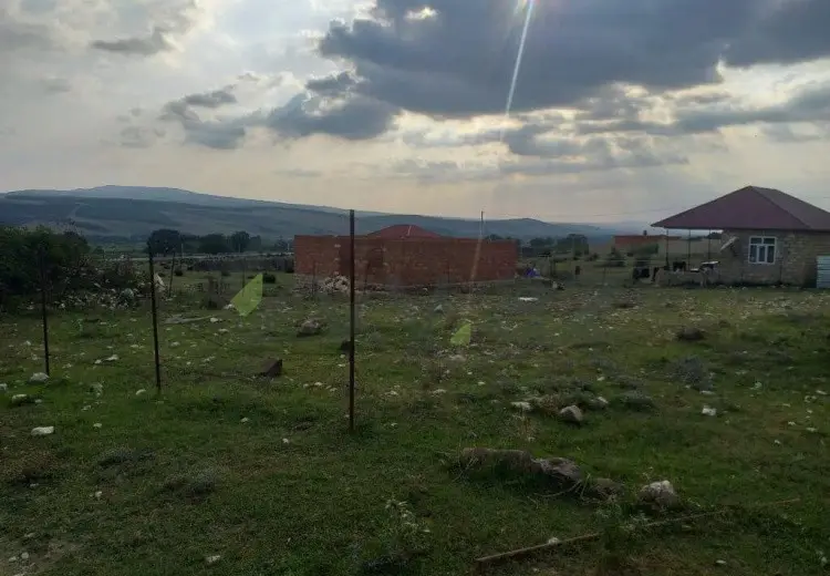11 sot Torpaq Satılır, İsmayıllı