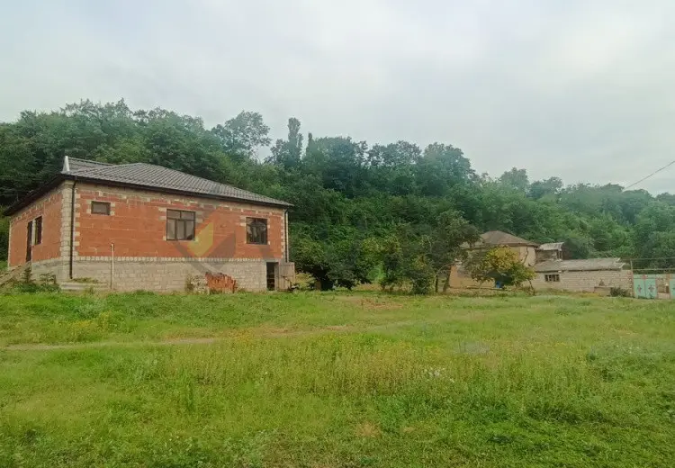 4 otaqlı mənzil Satılır, Quba