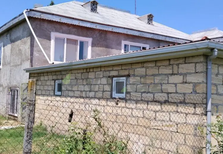 4 otaqlı mənzil Satılır, Quba