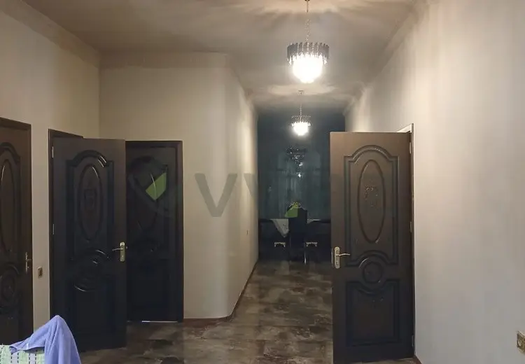 390 m² Obyekt / Ofis Satılır, Gəncə
