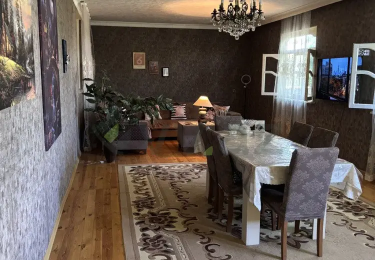 4 otaqlı mənzil Satılır, Gəncə