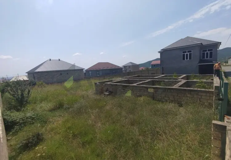 6 sot Torpaq Satılır, Oğuz
