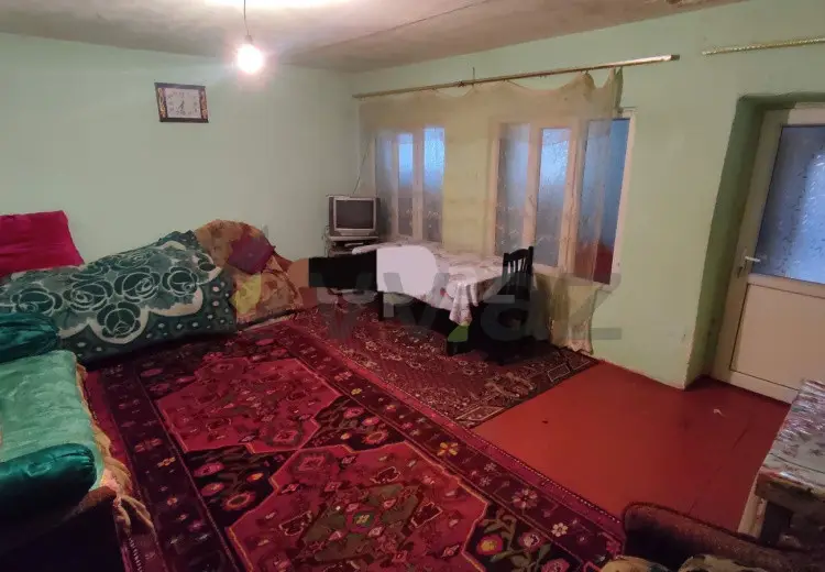 2 otaqlı mənzil Satılır, Şəki