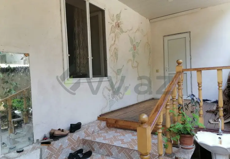 4 otaqlı mənzil Satılır, Ağdaş