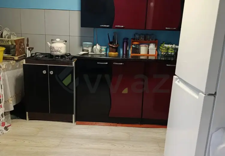 4 otaqlı mənzil Satılır, Şəki