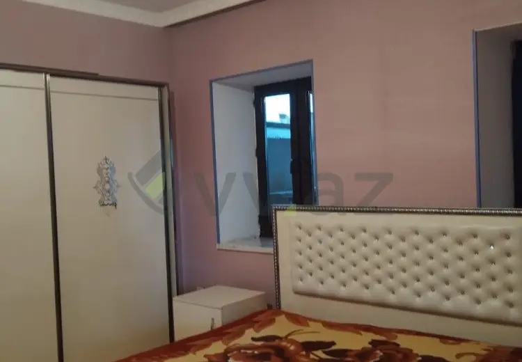 4 otaqlı mənzil Satılır, Şəki