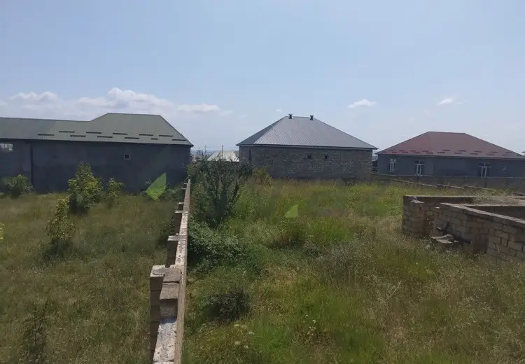 6 sot Torpaq Satılır, Oğuz