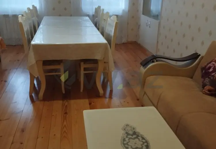 4 otaqlı mənzil Satılır, Şəki