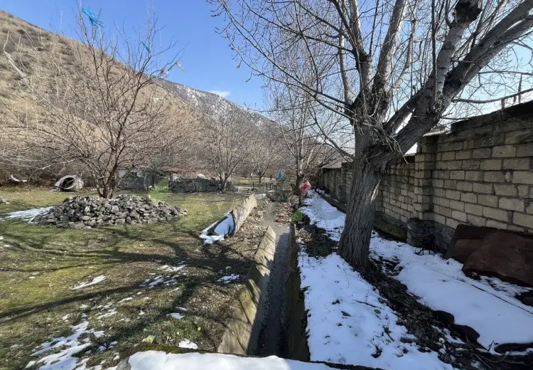 12 sot Torpaq Satılır, Şəki