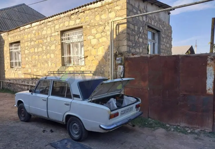 2 otaqlı mənzil Satılır, Gəncə