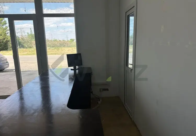 200 m² Obyekt / Ofis Satılır, Saatlı