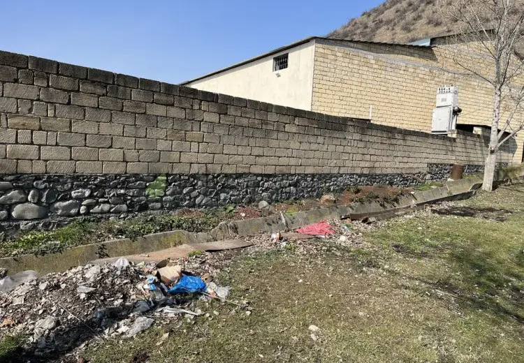 12 sot Torpaq Satılır, Şəki