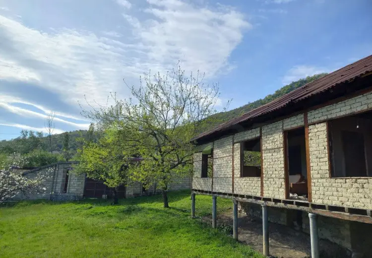 3 otaqlı mənzil Satılır, Qəbələ