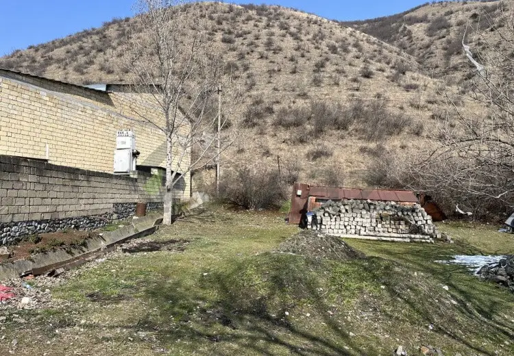 12 sot Torpaq Satılır, Şəki