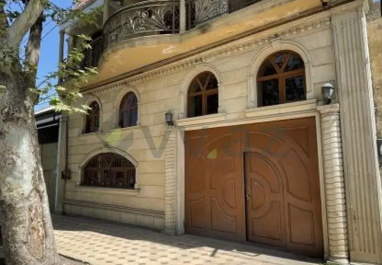 4 otaqlı mənzil Satılır, Gəncə