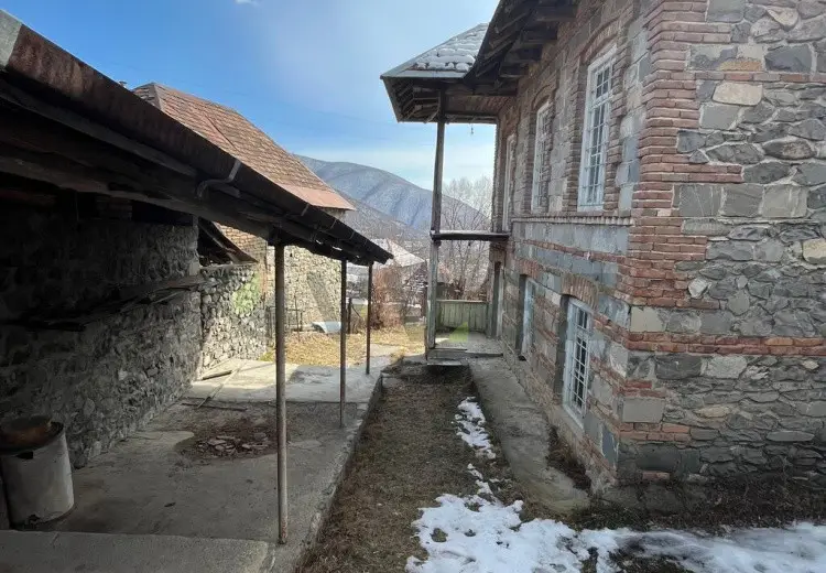 4 otaqlı mənzil Satılır, Şəki