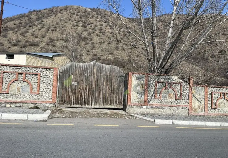 12 sot Torpaq Satılır, Şəki