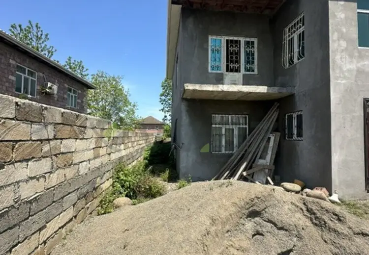 4 otaqlı mənzil Satılır, Lənkəran