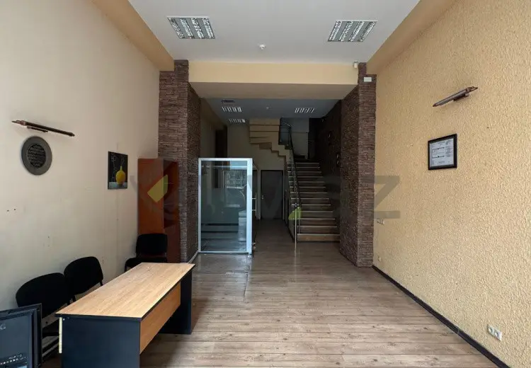 180 m² Obyekt / Ofis Kirayə (aylıq), Nəsimi, Bakı