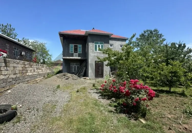 4 otaqlı mənzil Satılır, Lənkəran