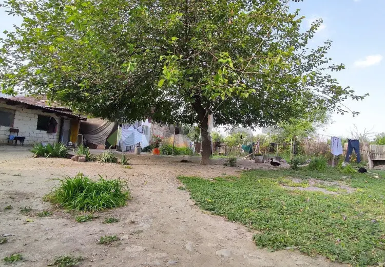 2 otaqlı mənzil Satılır, Şəki