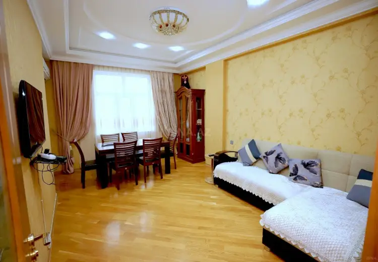3 otaqlı mənzil Satılır, Yeni Yasamal qəs., Yasamal, Bakı