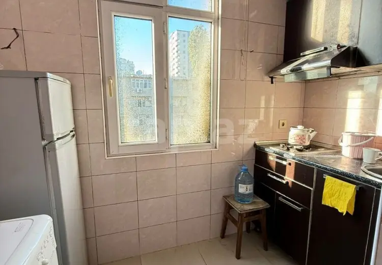 2 otaqlı mənzil Satılır, Bakı