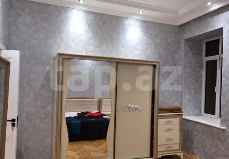 9 otaqlı mənzil Satılır, Gəncə