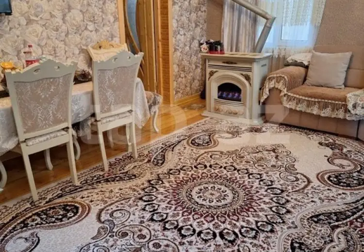 9 otaqlı mənzil Satılır, Gəncə
