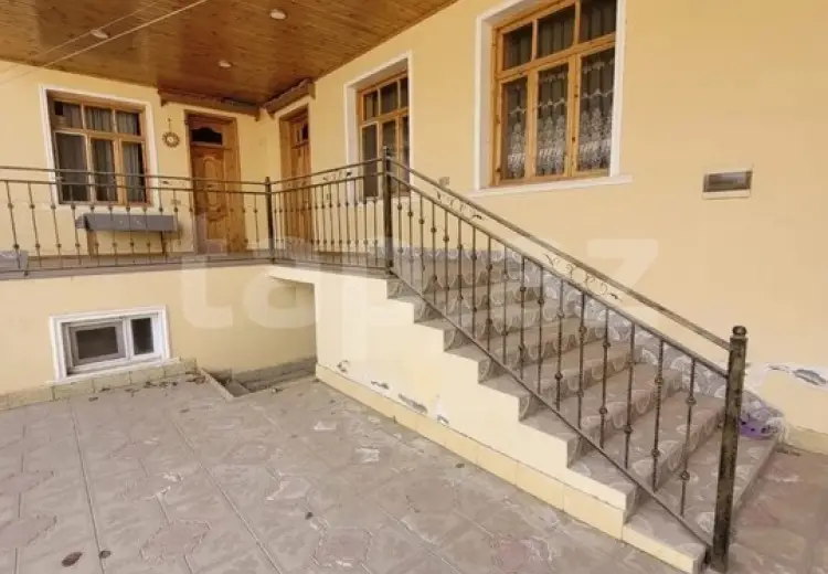 4 otaqlı mənzil Satılır, Gəncə