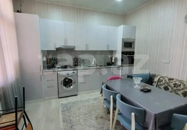 4 otaqlı mənzil Satılır, Gəncə