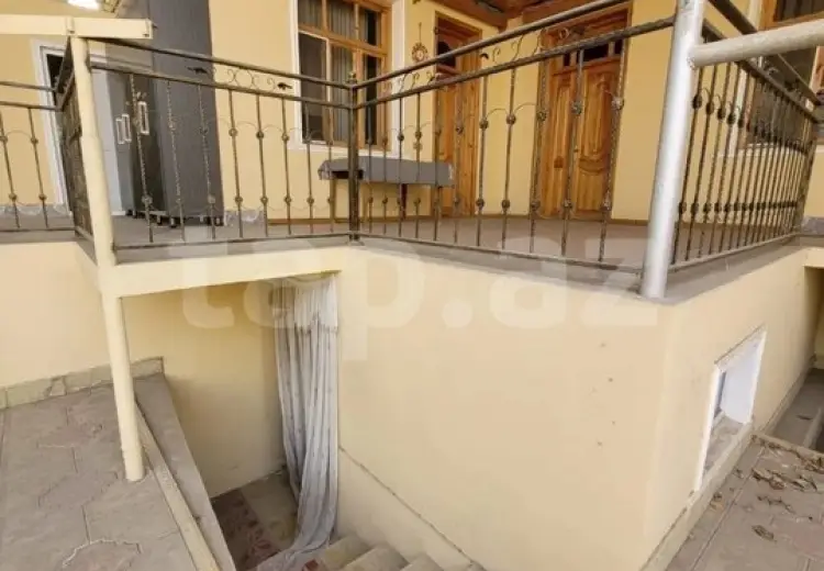 4 otaqlı mənzil Satılır, Gəncə