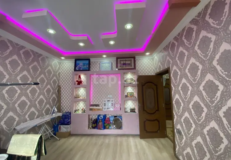4 otaqlı mənzil Satılır, Qəbələ