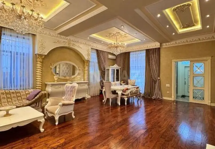 8 otaqlı mənzil Satılır, Badamdar qəs., Səbail, Bakı